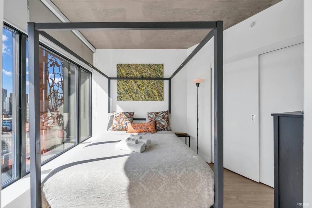 Skyview, 40Th Floor! 2Br Condo In Downtown Vancouver Exterior foto
