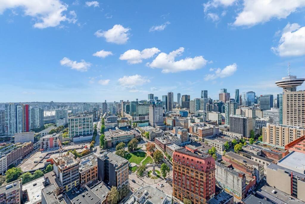 Skyview, 40Th Floor! 2Br Condo In Downtown Vancouver Exterior foto